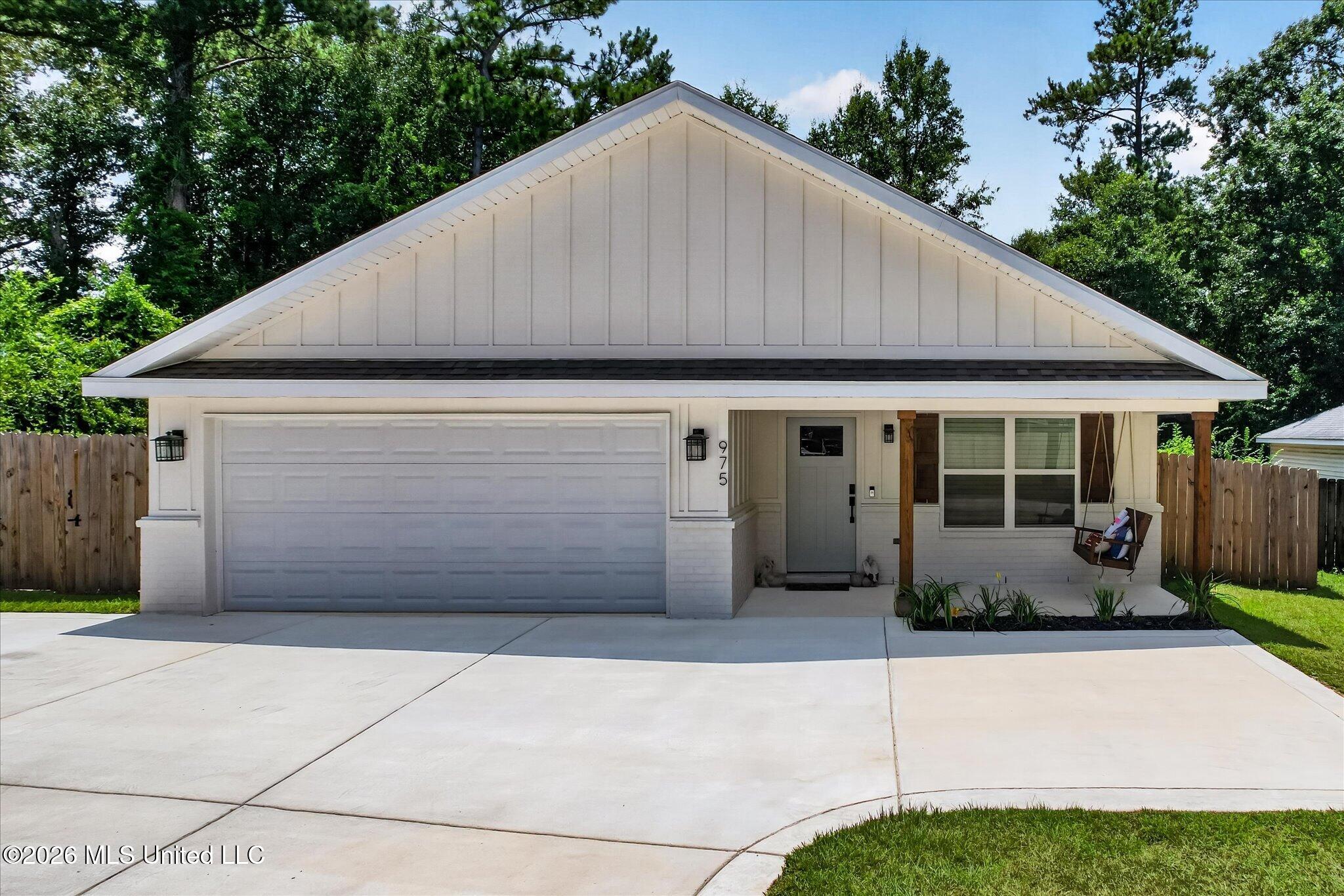 975 Luawai Way Diamondhead, MS 39525 - Photo 4 of 46 03-002