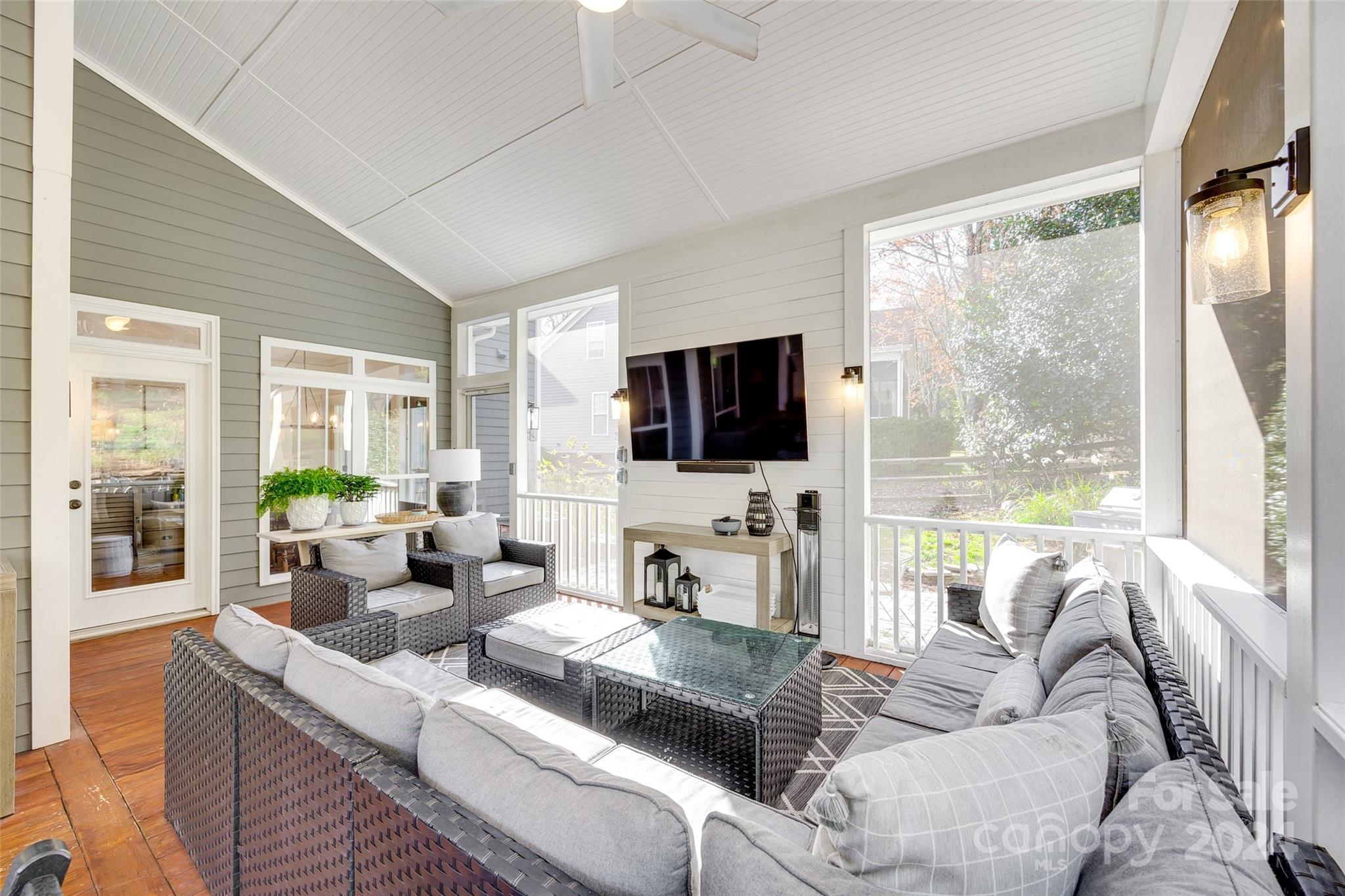 1067 Hunters Run Drive Tega Cay, SC 29708 - Photo 42 of 48 Gallery Image 42