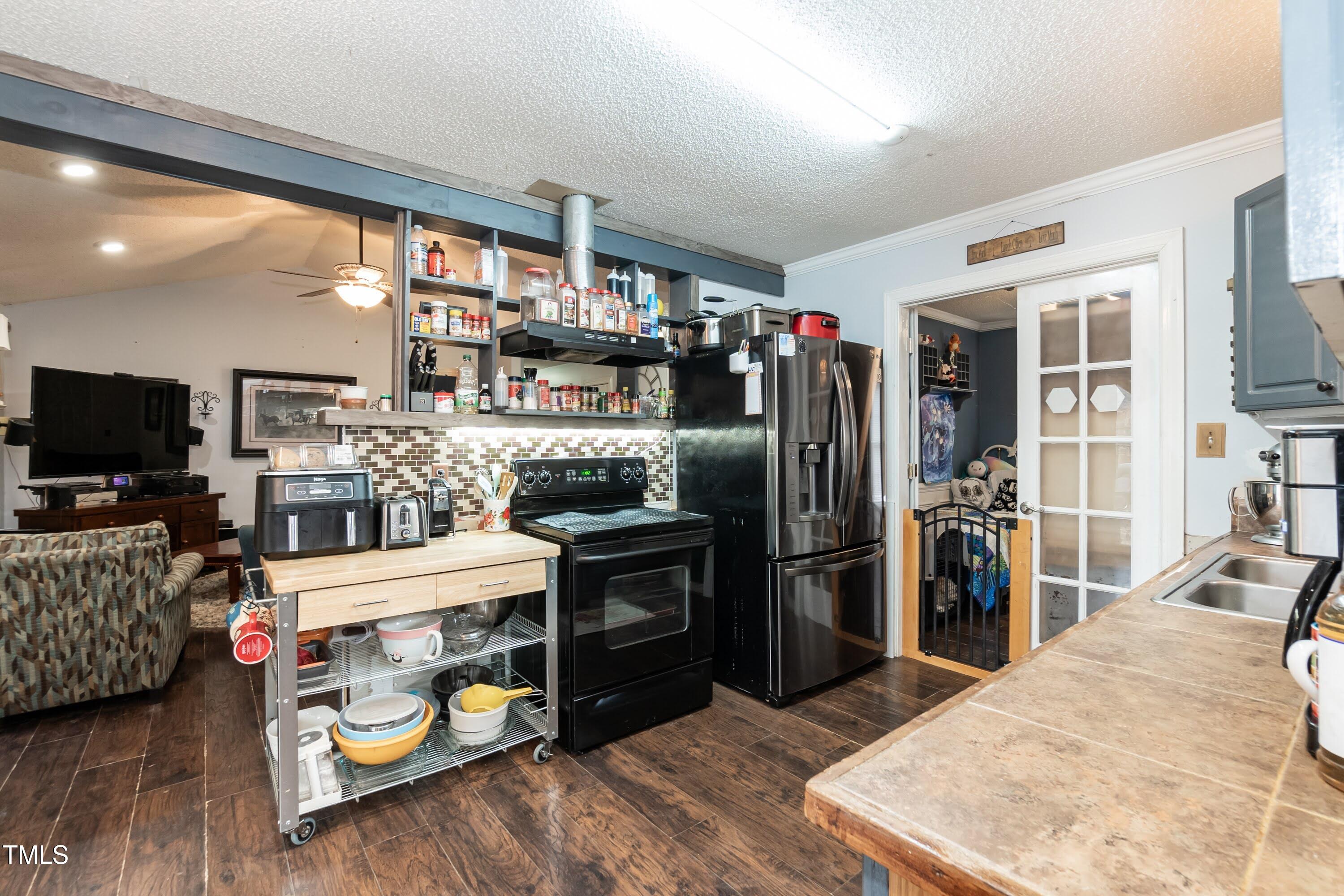 4209 Medlar Lane Raleigh, NC 27616 - Photo 15 of 40 Kitchen 03