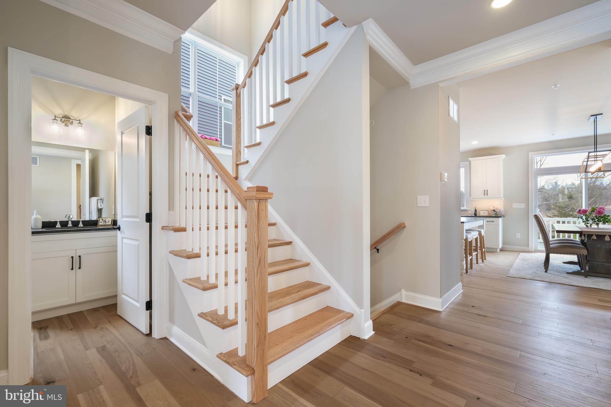 37 Ryans Mill Road Jamison, PA 18929 - Photo 5 of 43 Staircase