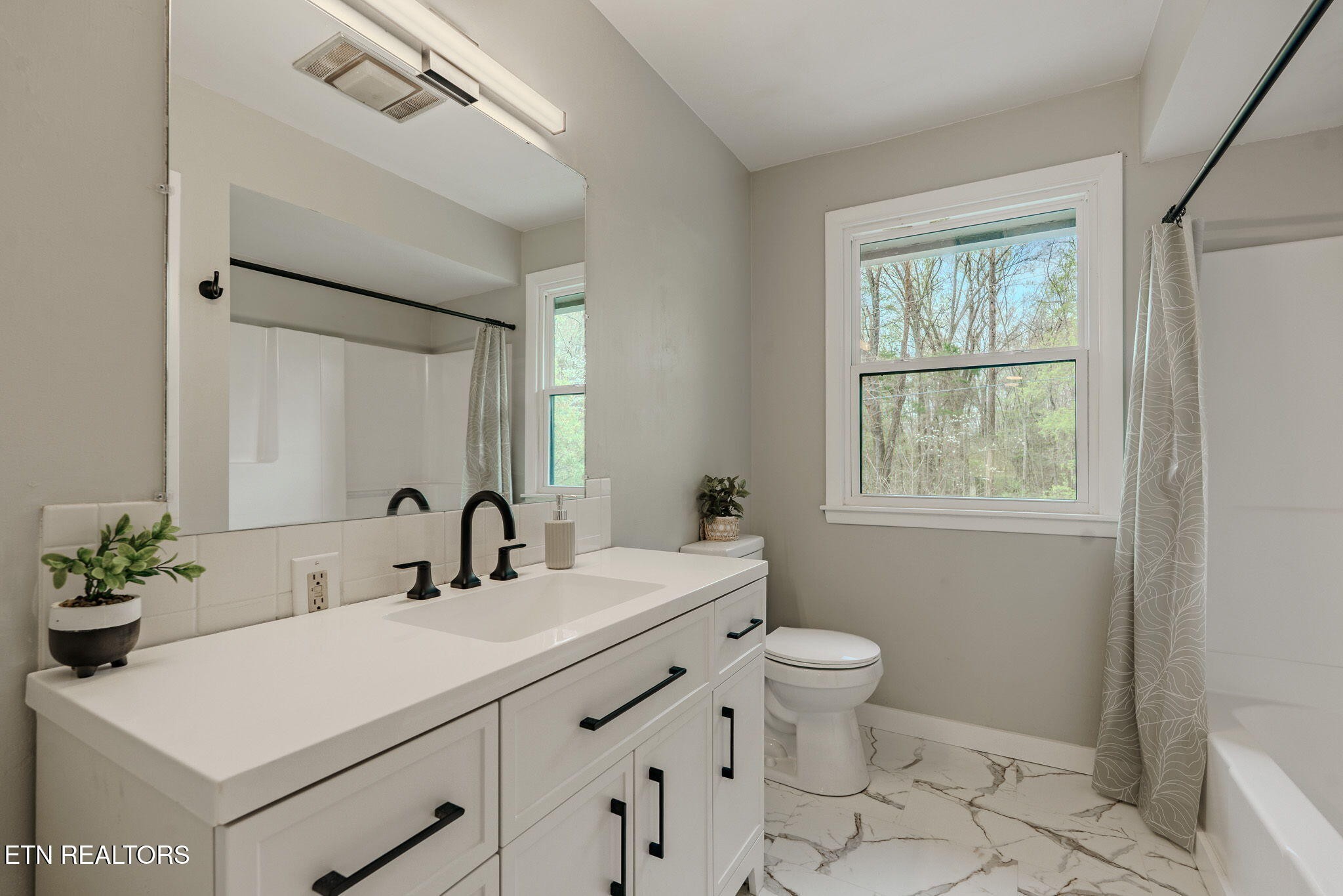 330 Glenn Lane Spring City, TN 37381 - Photo 22 of 34