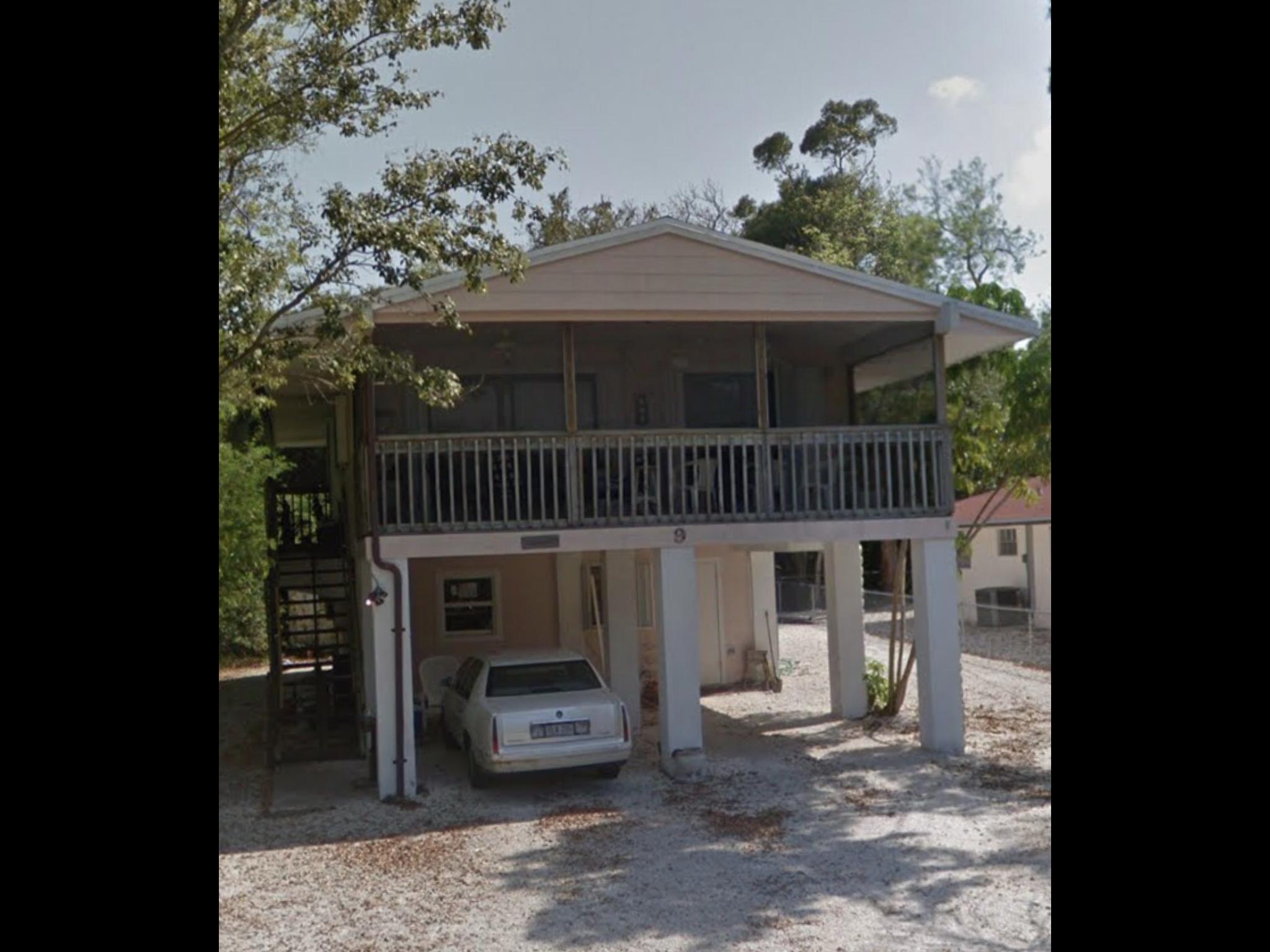 9 Dolphin Road Key Largo, FL 33037 - Photo 1 of 32 D10CE577-1502-4F38-BEA1-B4DF580B1C1B