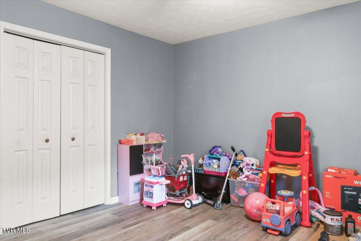809 Ragan Road Trade, TN 37691 - Photo 14 of 42 14-IMG_7642