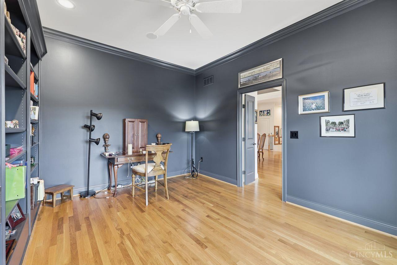 1430 Riverside Drive Cincinnati, OH 45202 - Photo 20 of 58