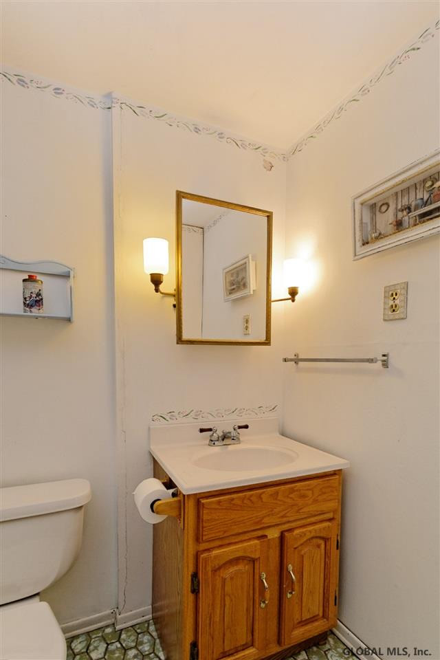 129 Russell Road Albany, NY 12203 - Photo 19 of 23 Photo 19
