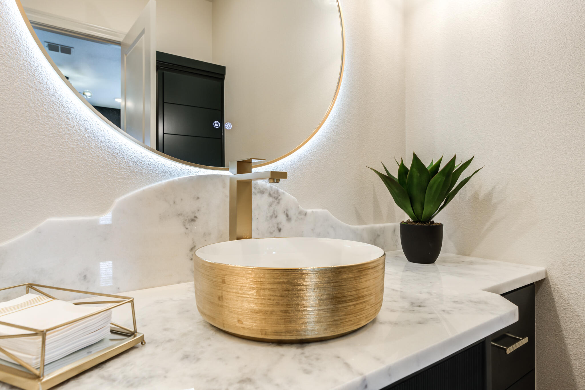 609 North 15th Street Wolfforth, TX 79382 - Photo 12 of 76 609-N-15th-St_Wolfforth-TX_Model-Home10