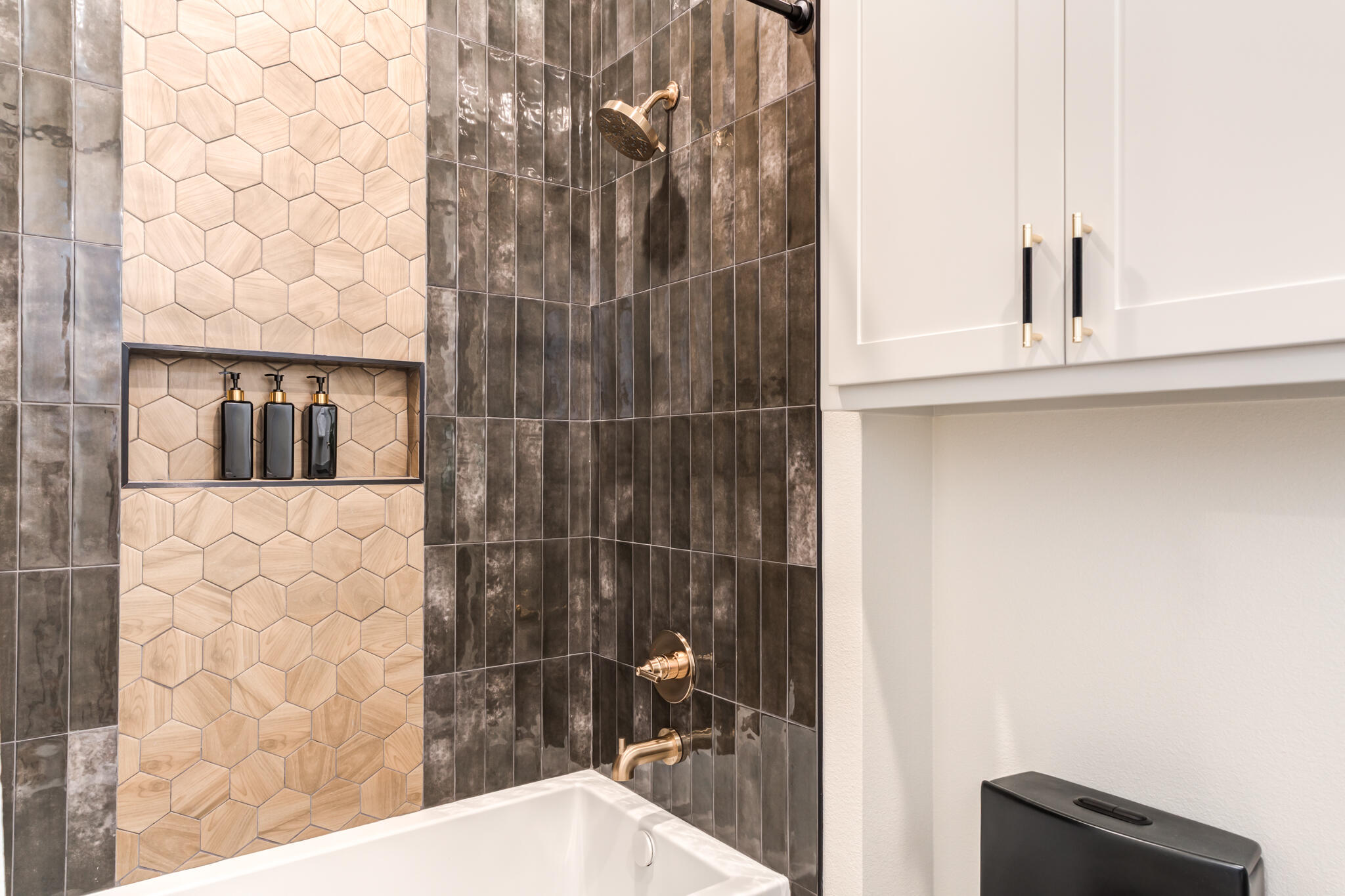 609 North 15th Street Wolfforth, TX 79382 - Photo 18 of 76 609-N-15th-St_Wolfforth-TX_Model-Home16