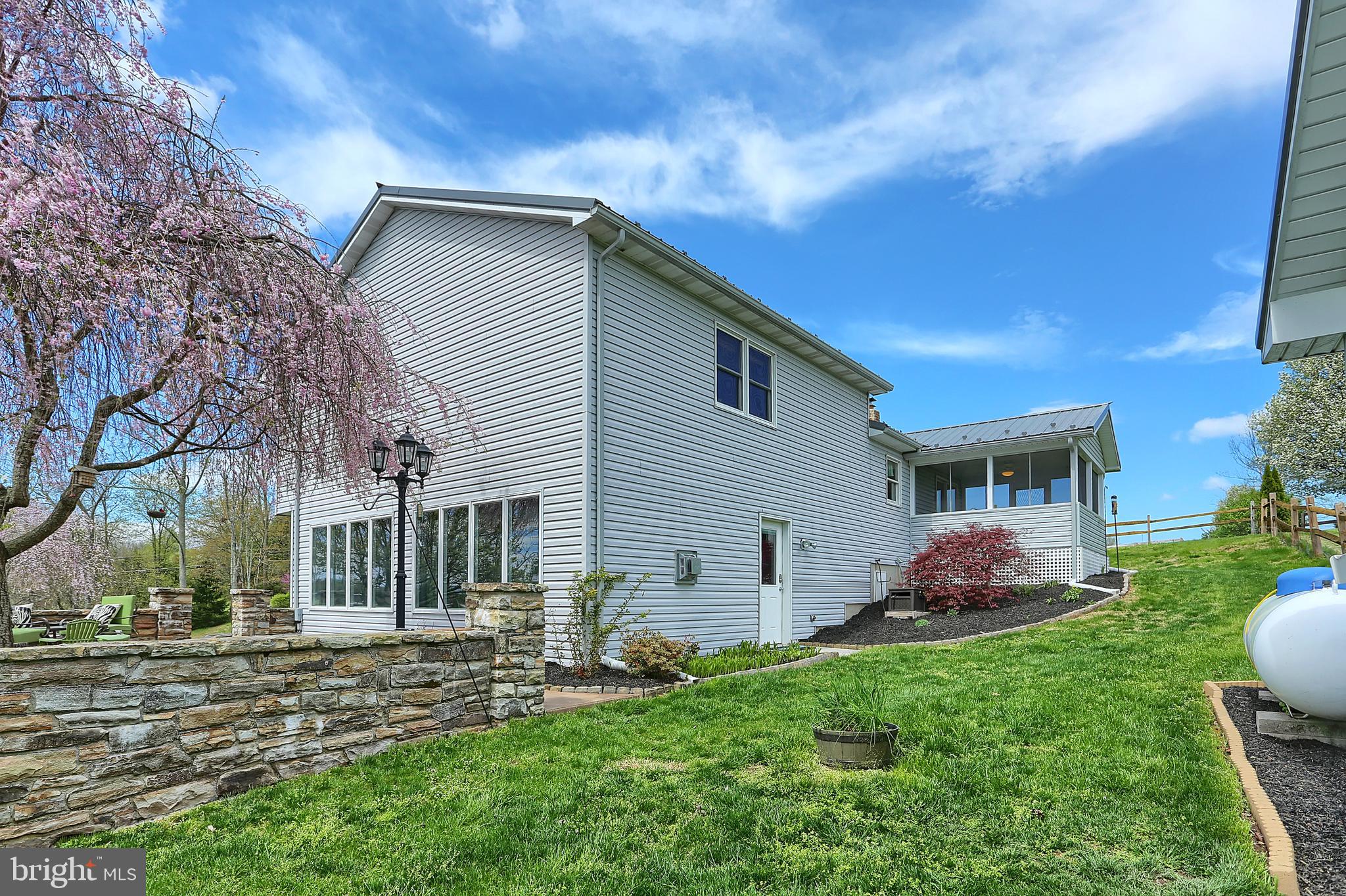 121 Kinsinger Road Halifax, PA 17032 - Photo 4 of 39