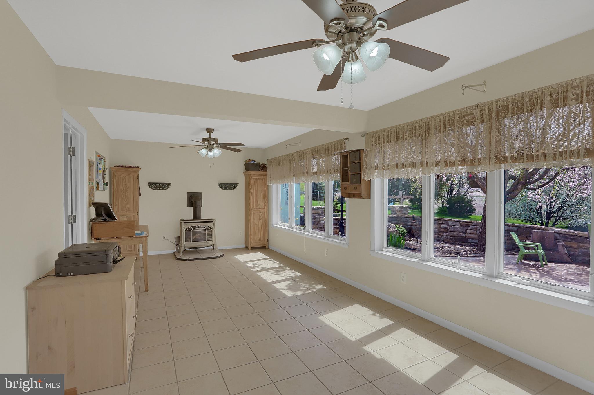 121 Kinsinger Road Halifax, PA 17032 - Photo 7 of 39