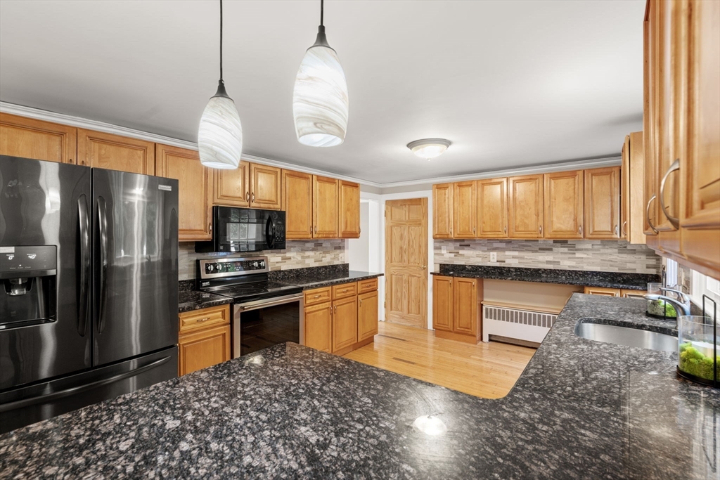 64 Edgewood Road Westwood, MA 02090 - Photo 13 of 40 Gallery Image 13