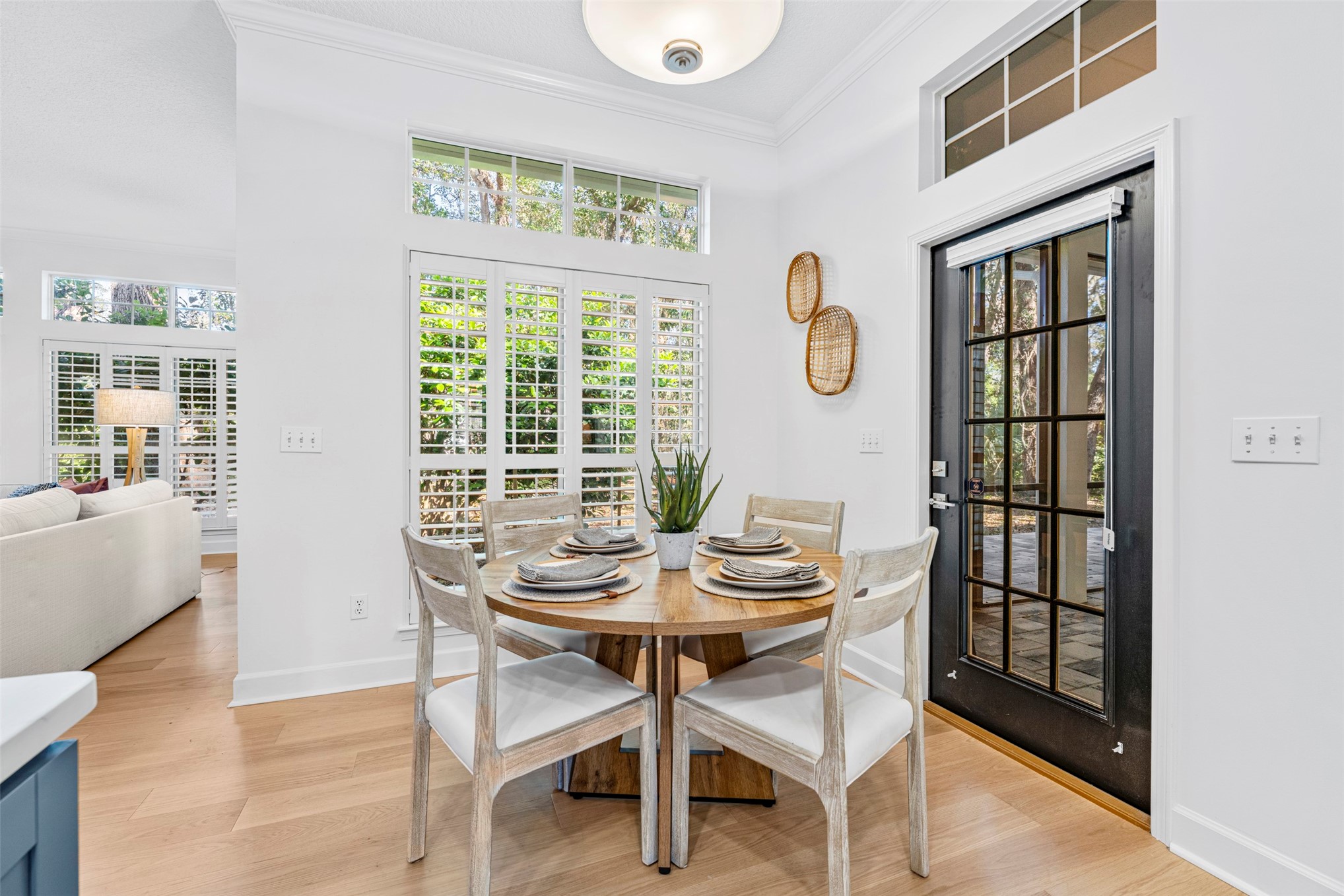 4708 Rigging Drive Fernandina Beach, FL 32034 - Photo 11 of 32 a dining room with furniture and a window