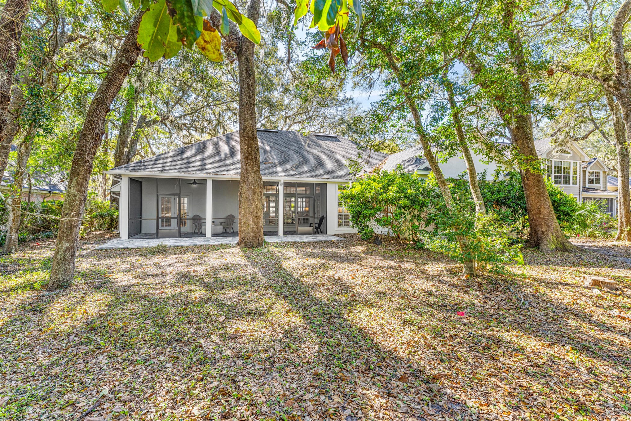 4708 Rigging Drive Fernandina Beach, FL 32034 - Photo 24 of 32 front view of a house with a tree