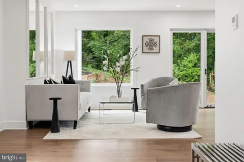 $1,295,000 | 906 Wade Avenue, Rockville, MD 20851