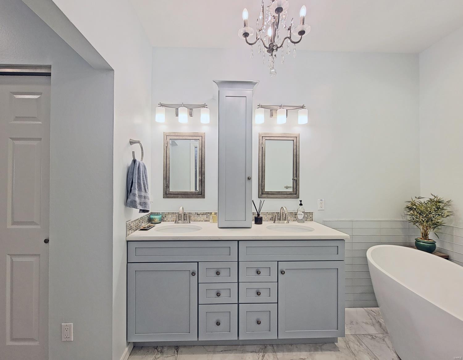 706 Ridgeview Cir Lane Ballwin, MO 63021 - Photo 23 of 43 Gallery Image 23