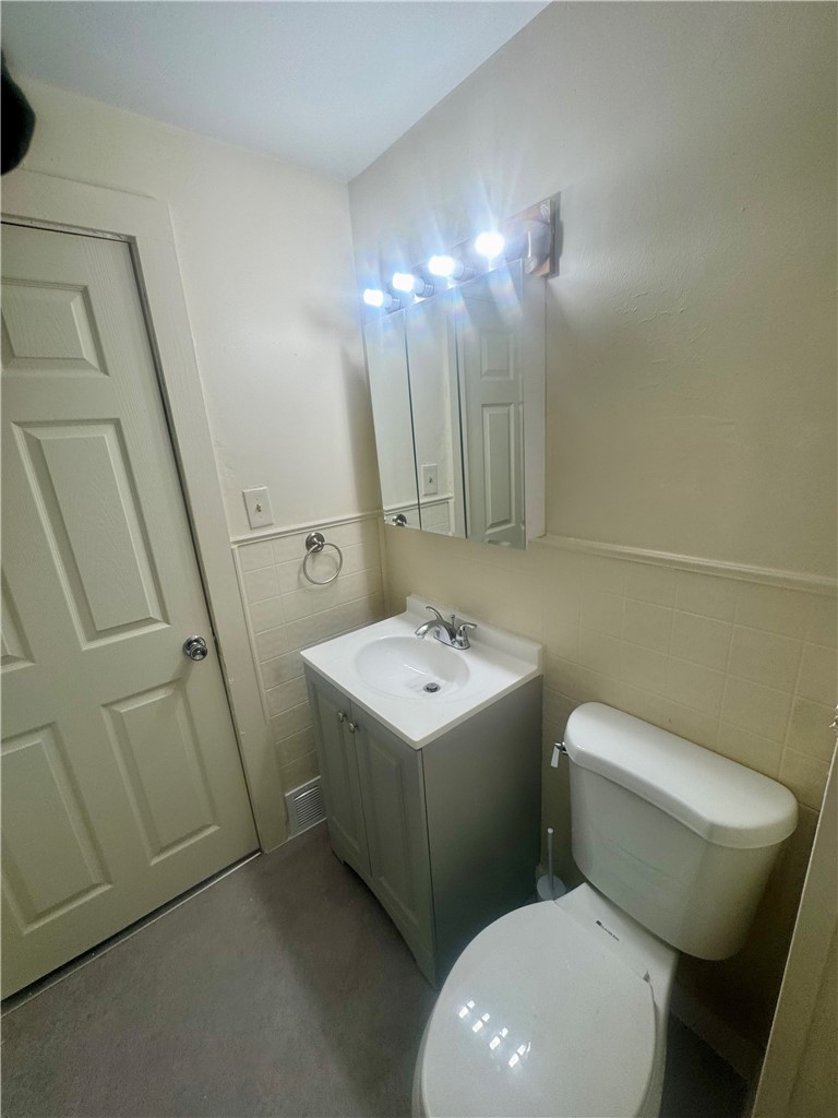22-24 8th Street Oneonta, NY 13820 - Photo 7 of 34