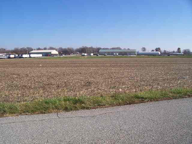 1217 East Elkhorn Road Vincennes, IN 47591 - Photo 6 of 8 Gallery Image 6