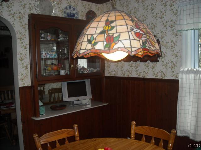4931 Vera Cruz Road Center Valley, PA 18034 - Photo 4 of 14 Gallery Image 4