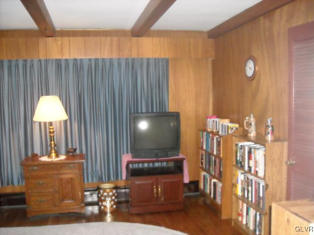 4931 Vera Cruz Road Center Valley, PA 18034 - Photo 8 of 14 Gallery Image 8