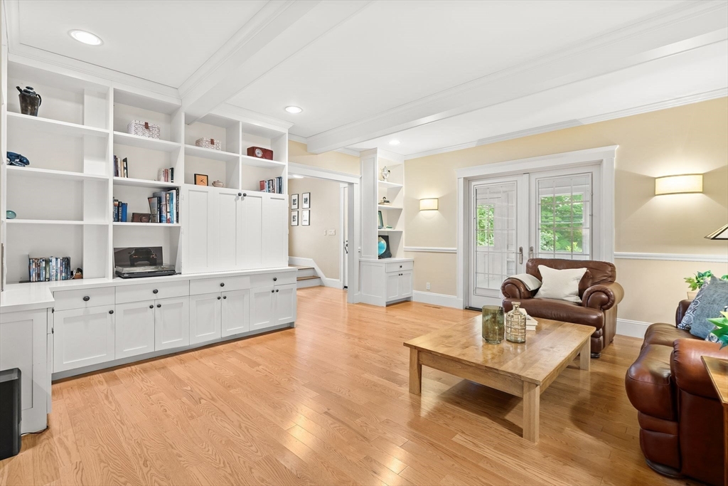 9 Bonad Road Arlington, MA 02476 - Photo 4 of 38