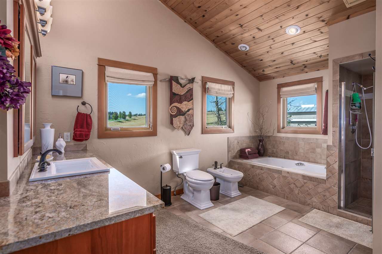 2342 South Barker Road Greenacres, WA 99016 - Photo 7 of 20 Gallery Image 7
