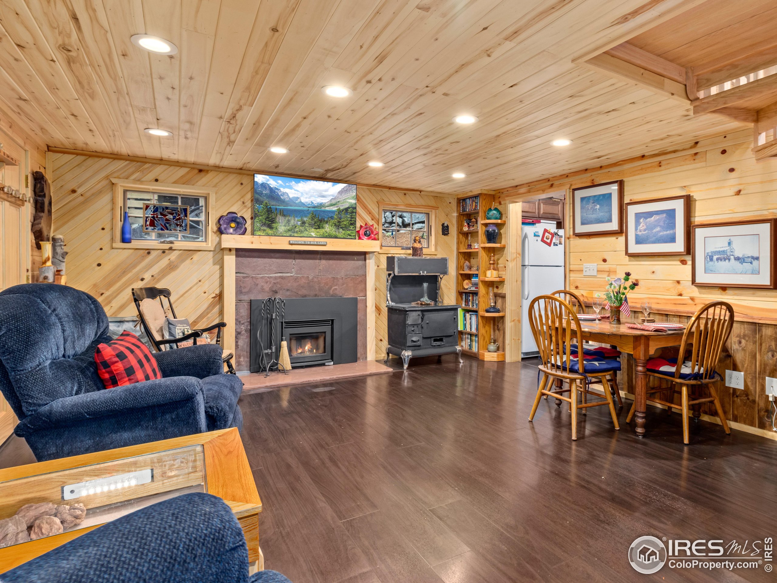 3154 Riverside Drive Lyons, CO 80540 - Photo 4 of 32