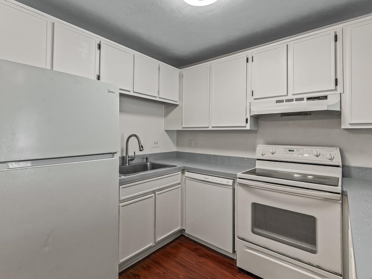 1214 High Road Tallahassee, FL 32304 - Photo 10 of 33