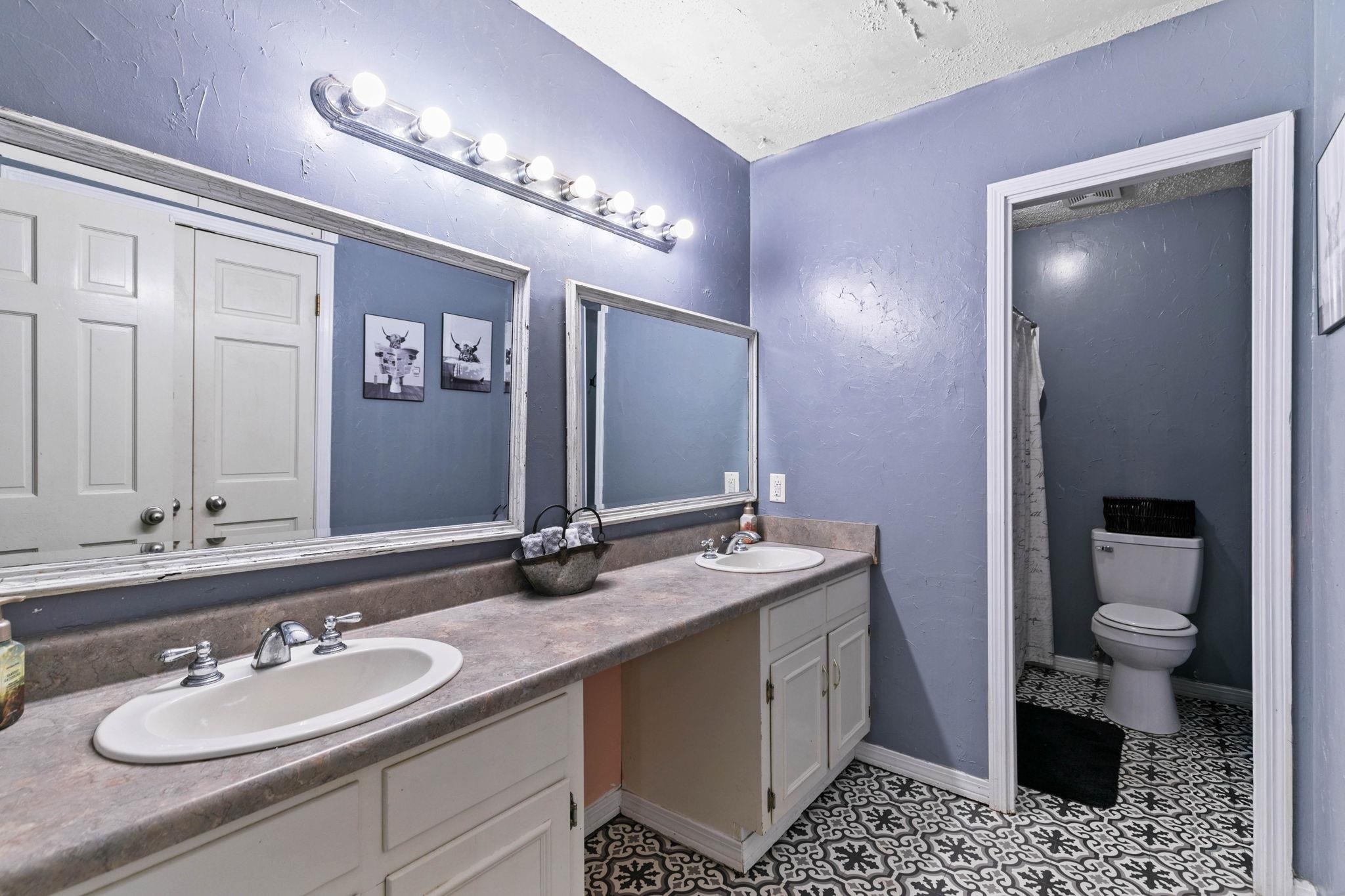 107 Rainer Circle Daphne, AL 36526 - Photo 25 of 31 Bathroom
