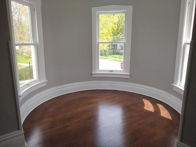 472 North Spring Street Elgin, IL 60120 - Photo 2 of 16