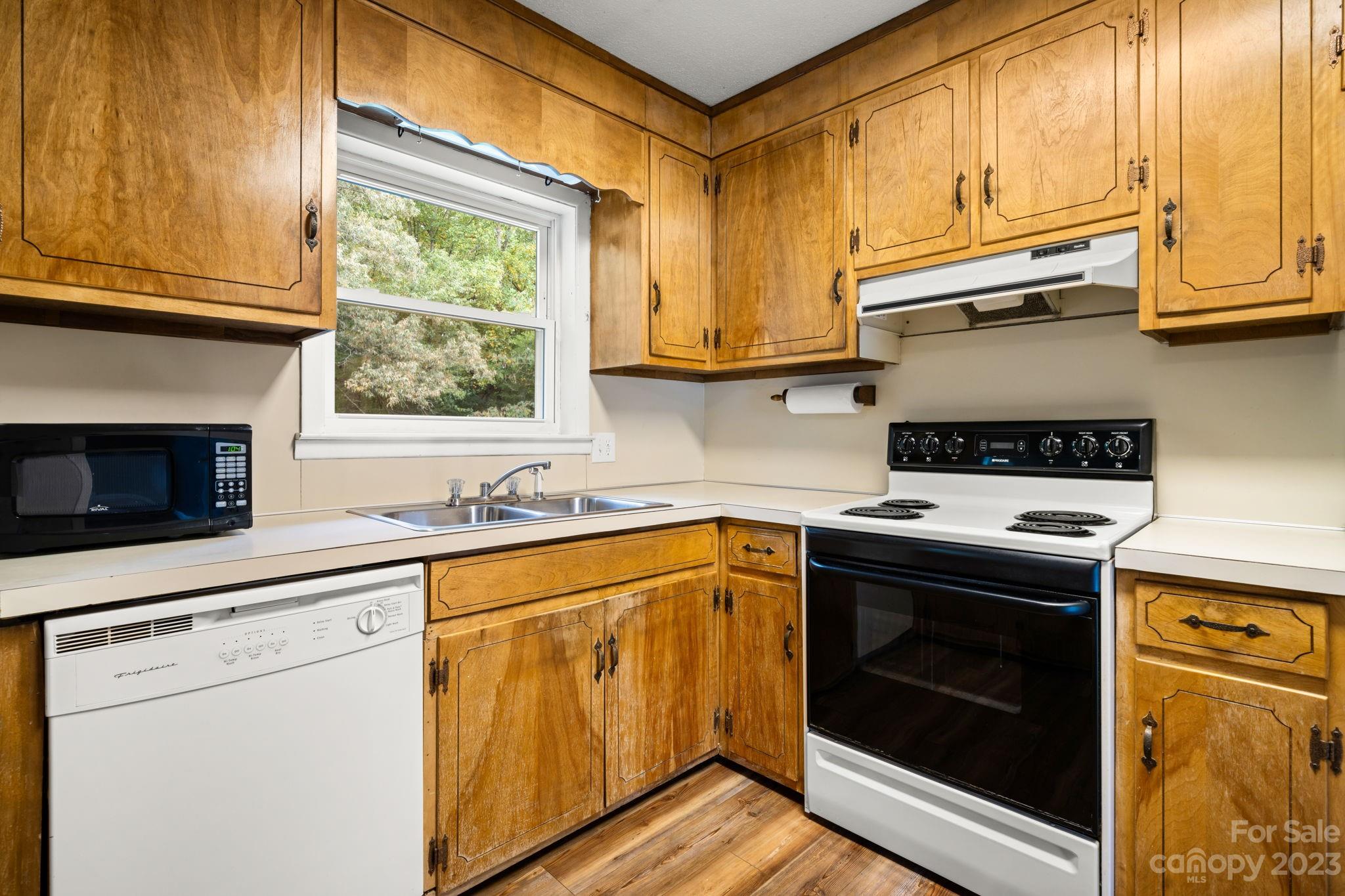 503 Conley Road Morganton, NC 28655 - Photo 5 of 44 Gallery Image 5