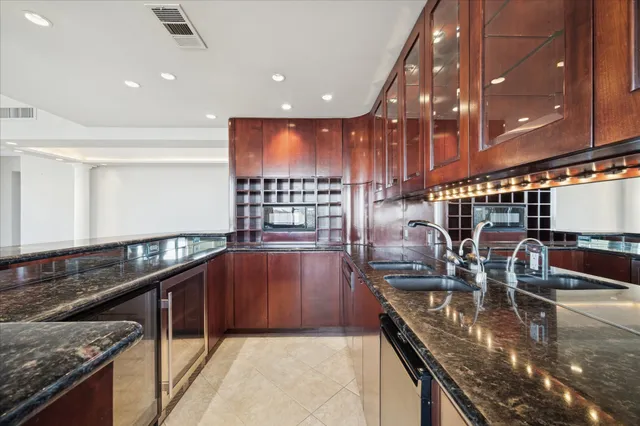 $799,000 | 14 Greenway Plaza, Unit 22M/R, Houston, TX 77046