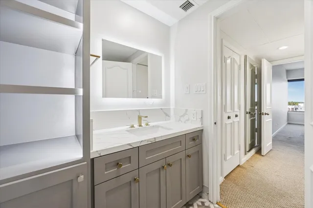 $799,000 | 14 Greenway Plaza, Unit 22M/R, Houston, TX 77046