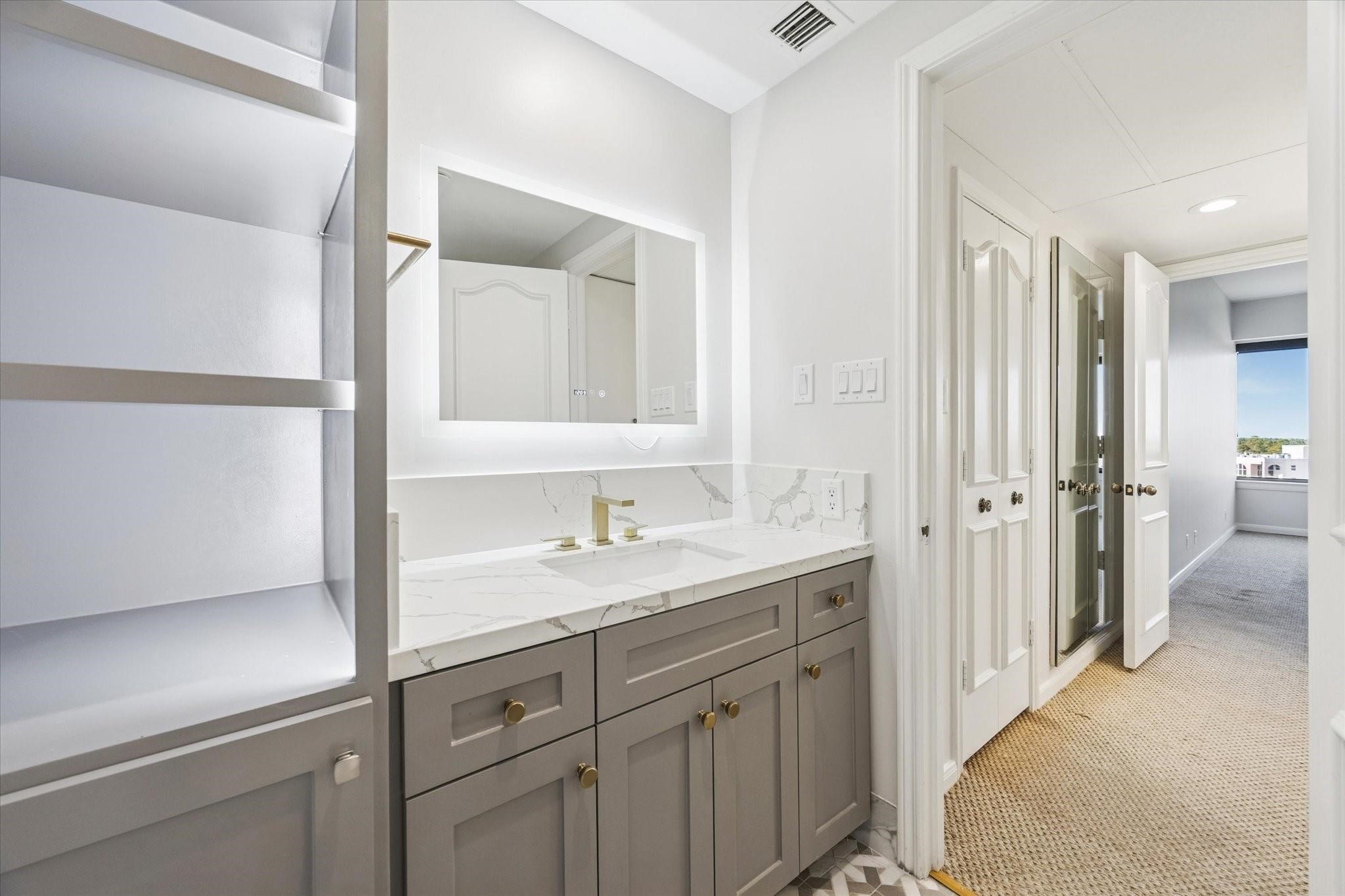 14 Greenway Plaza, Unit 22M/R Houston, TX 77046 - Photo 28 of 40