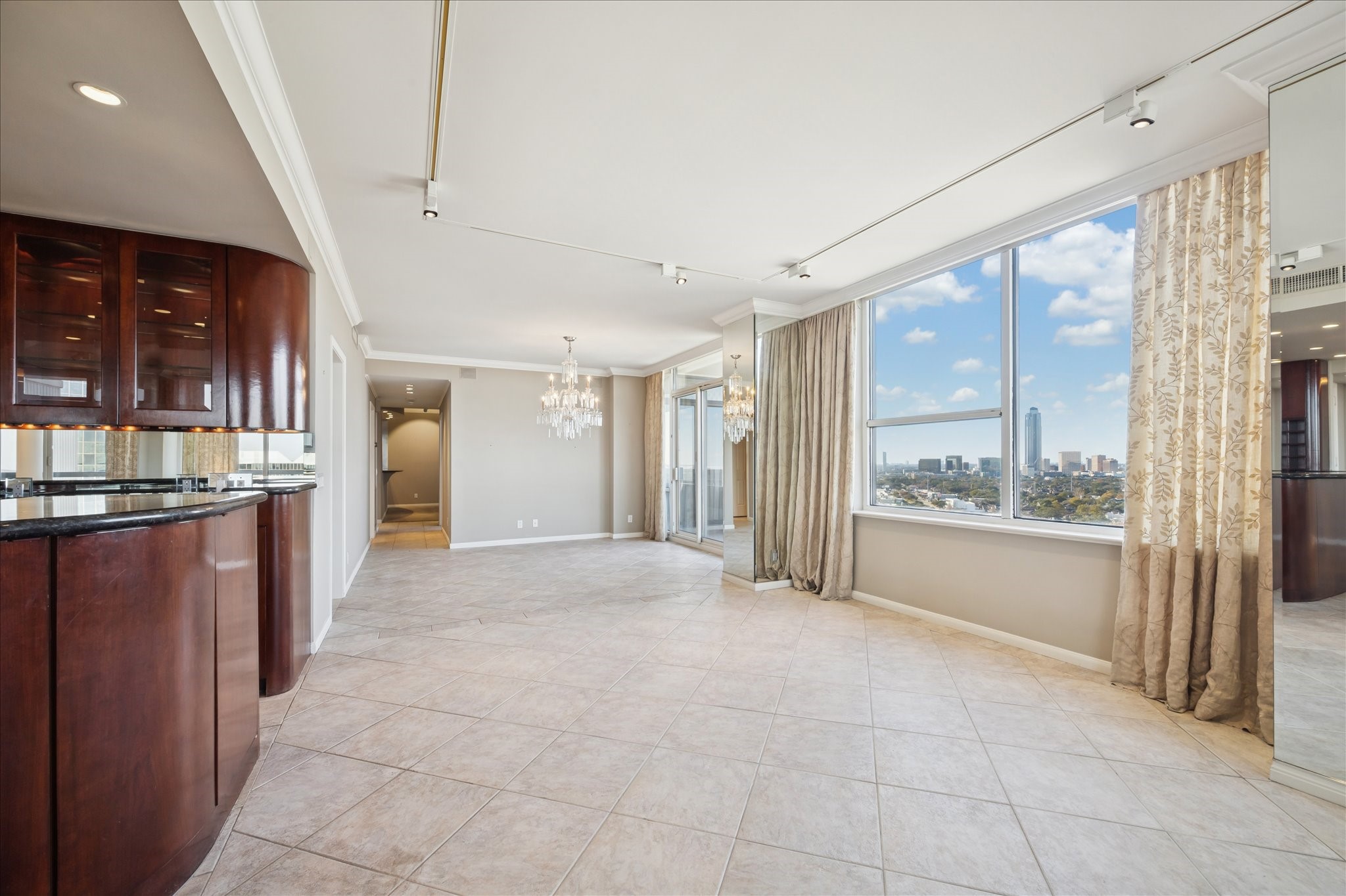 14 Greenway Plaza, Unit 22M/R Houston, TX 77046 - Photo 7 of 40