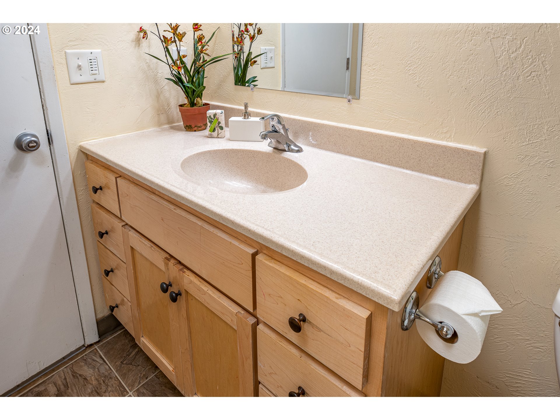 568 Night Hawk Lane Springfield, OR 97477 - Photo 24 of 32