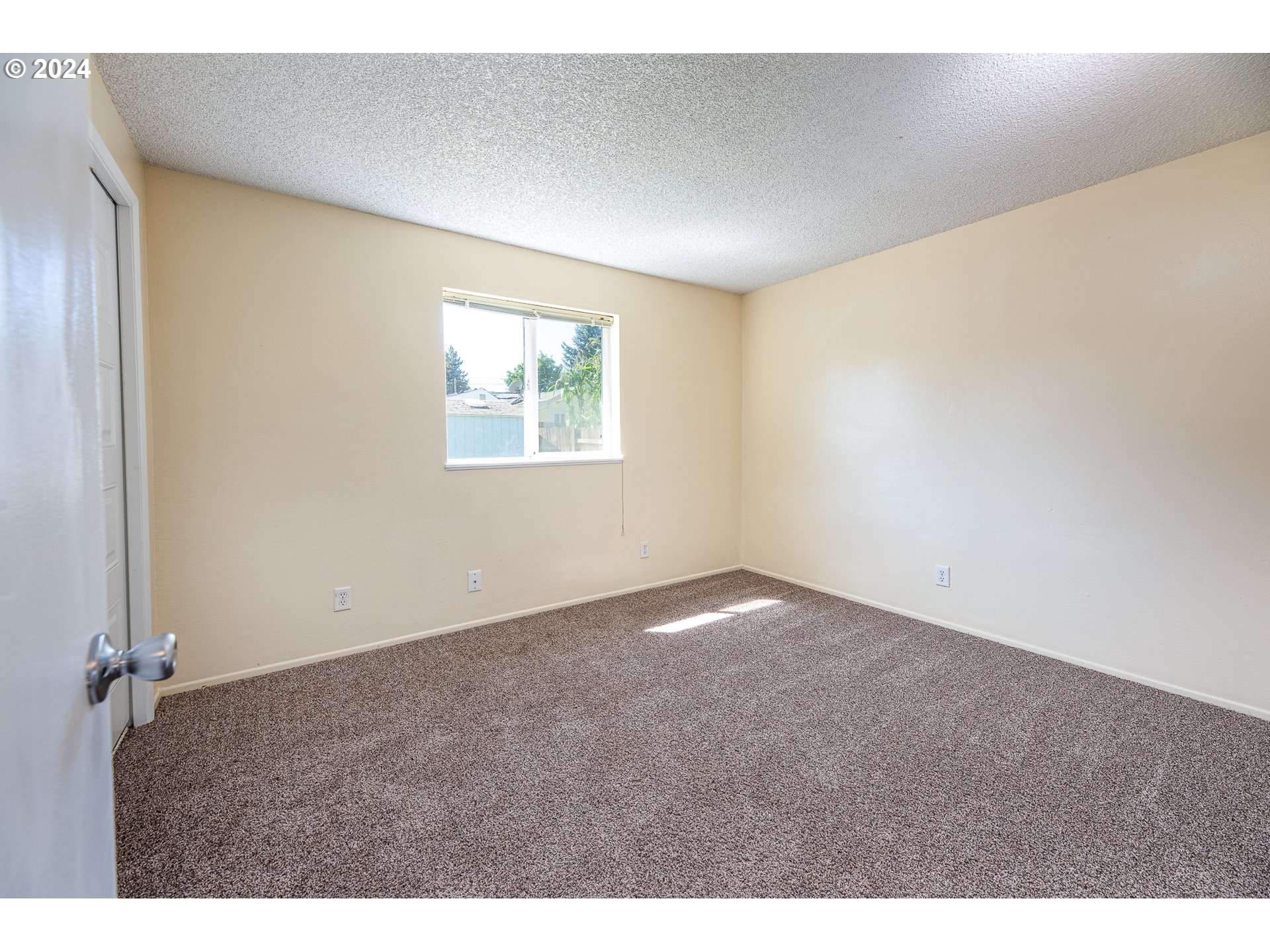 568 Night Hawk Lane Springfield, OR 97477 - Photo 25 of 32