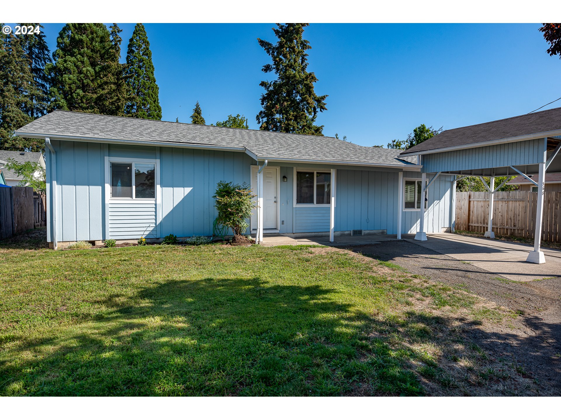 568 Night Hawk Lane Springfield, OR 97477 - Photo 3 of 32