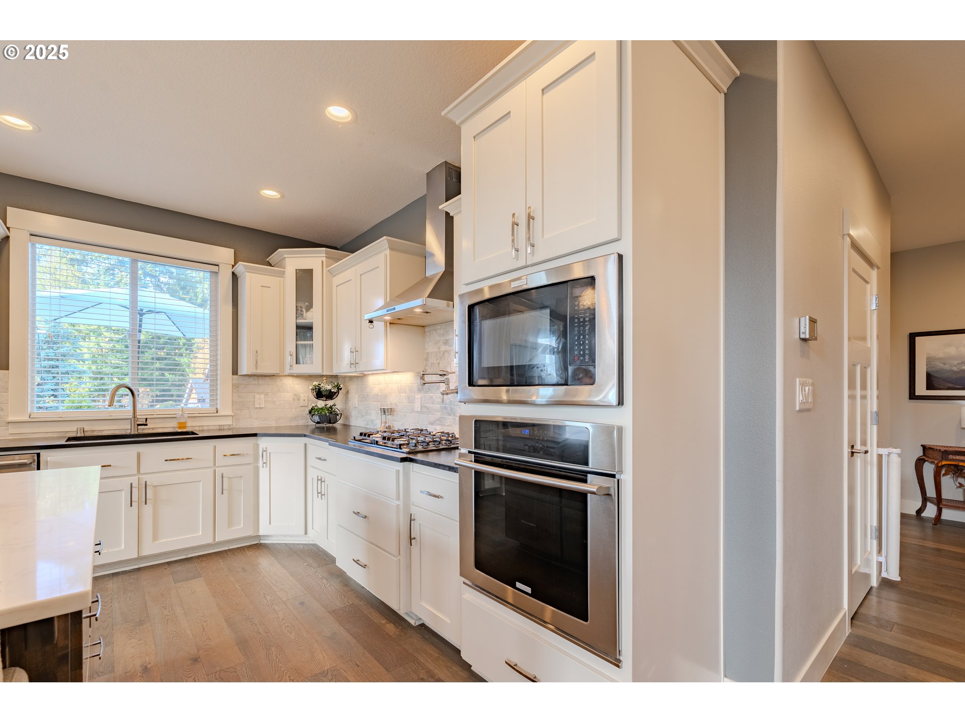 15906 Northeast 22nd Avenue Ridgefield, WA 98642 - Photo 14 of 48 Kitchen