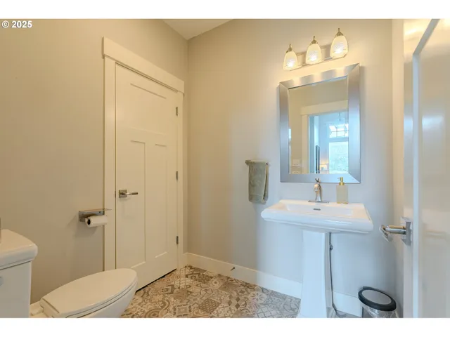 $985,000 | 15906 Northeast 22nd Avenue, Ridgefield, WA 98642