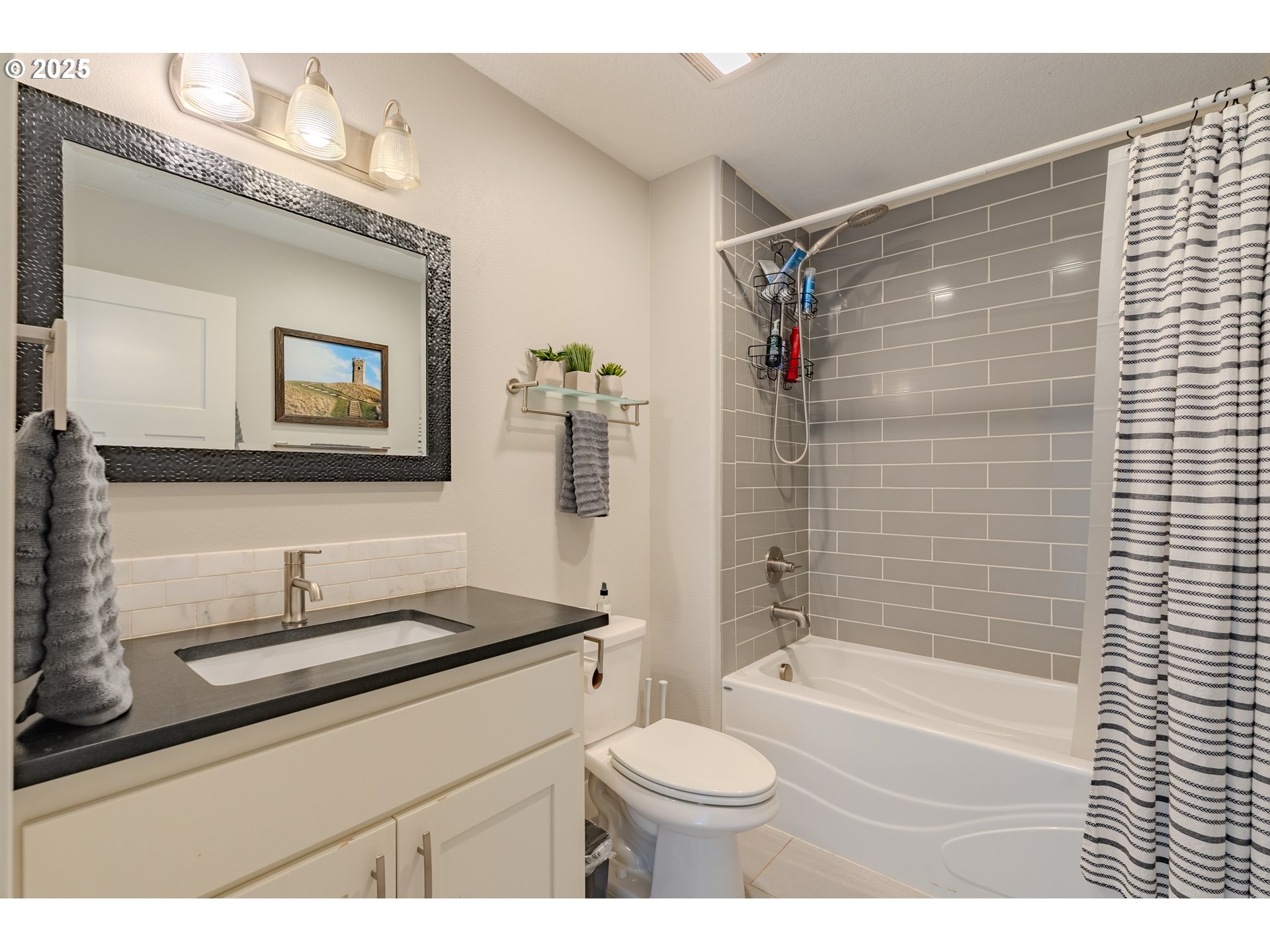 15906 Northeast 22nd Avenue Ridgefield, WA 98642 - Photo 35 of 48 Bathroom