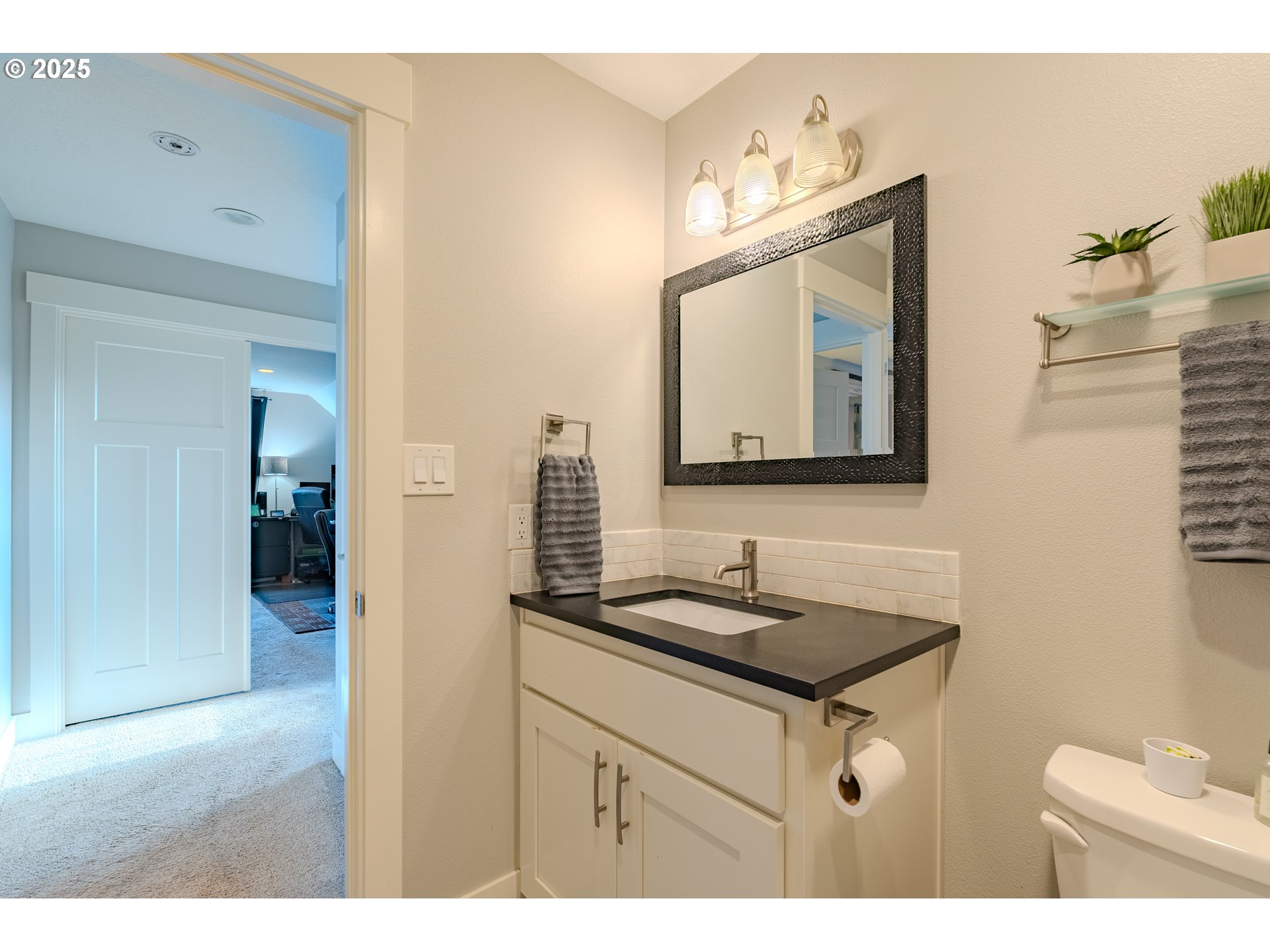 15906 Northeast 22nd Avenue Ridgefield, WA 98642 - Photo 36 of 48 Bathroom
