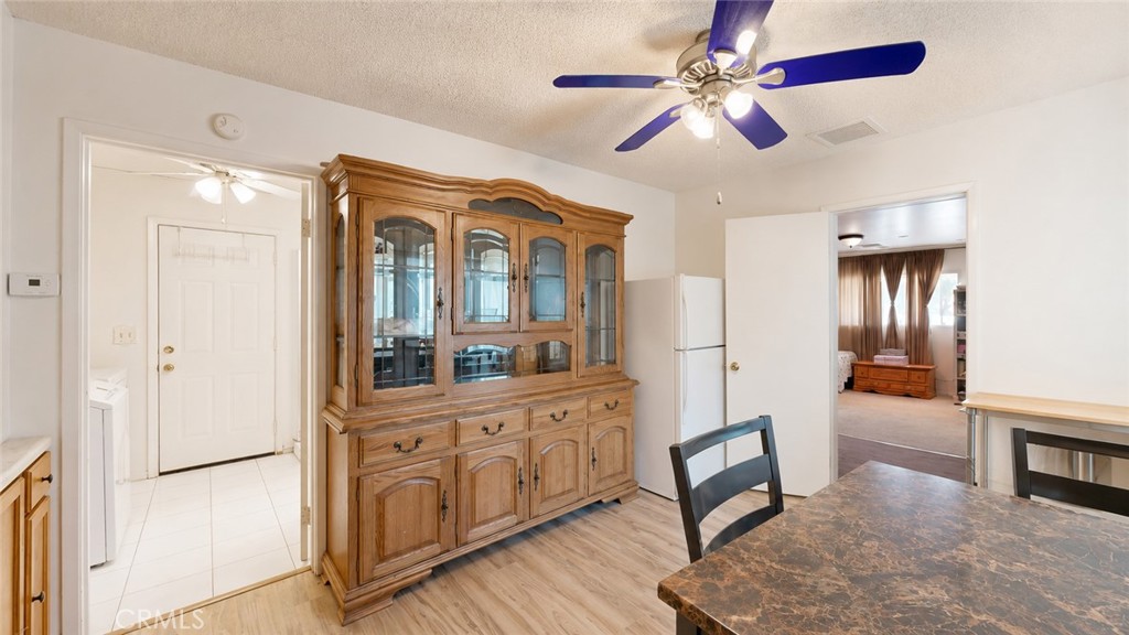 6031 Riverside Avenue Rialto, CA 92377 - Photo 27 of 38