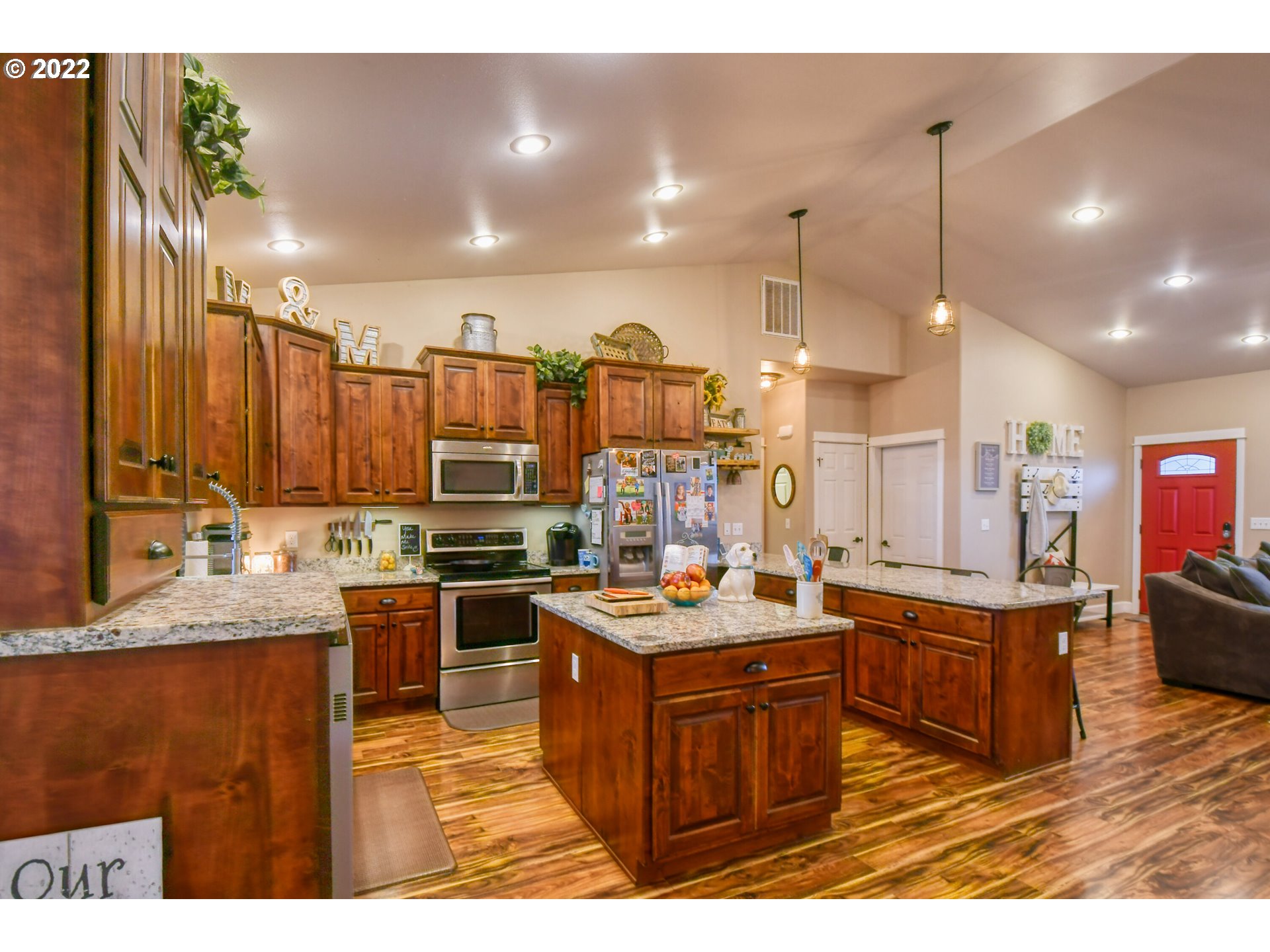 1918 Southwest 1st Street Pendleton, OR 97801 - Photo 12 of 30 a kitchen with lots of counter top space