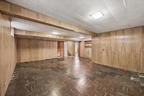 $379,000 | 645 6th Avenue, La Grange, IL 60525