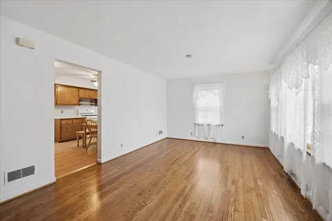 $379,000 | 645 6th Avenue, La Grange, IL 60525