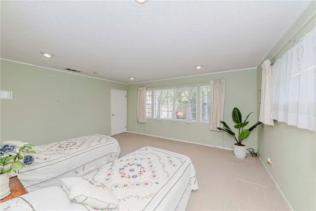 $999,000 | 2041 Knoxville Avenue, Long Beach, CA 90815