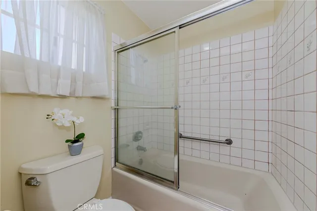 $999,000 | 2041 Knoxville Avenue, Long Beach, CA 90815