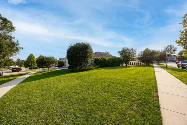 $375,000 | 24730 South Foxford Drive, Manhattan, IL 60442