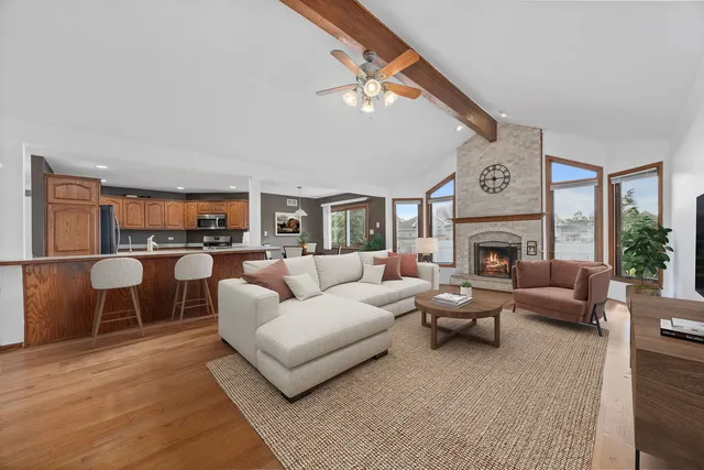 $375,000 | 24730 South Foxford Drive, Manhattan, IL 60442