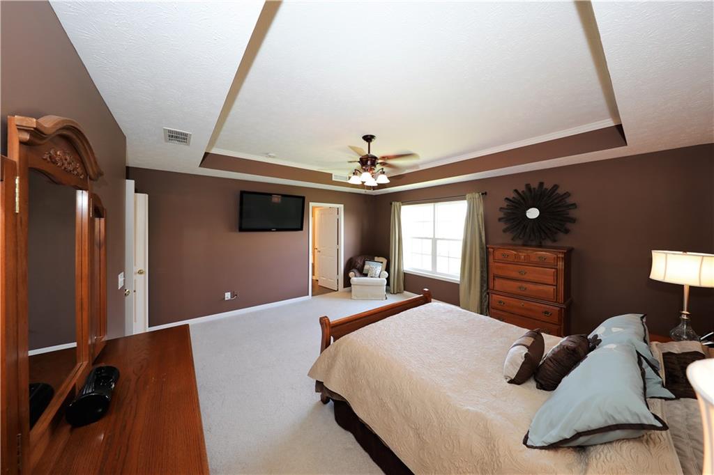 10183 Ranford Boulevard Fishers, IN 46040 - Photo 12 of 24 Gallery Image 12