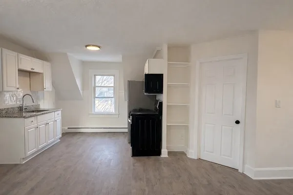 $2,100 | 75 Haviland Avenue, Unit 3, Lynn, MA 01902